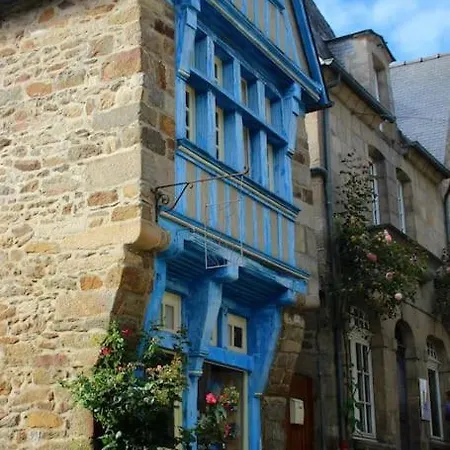 Superbe Appartement Avec Jardin Dinan Centre - Jerzual Exterior photo